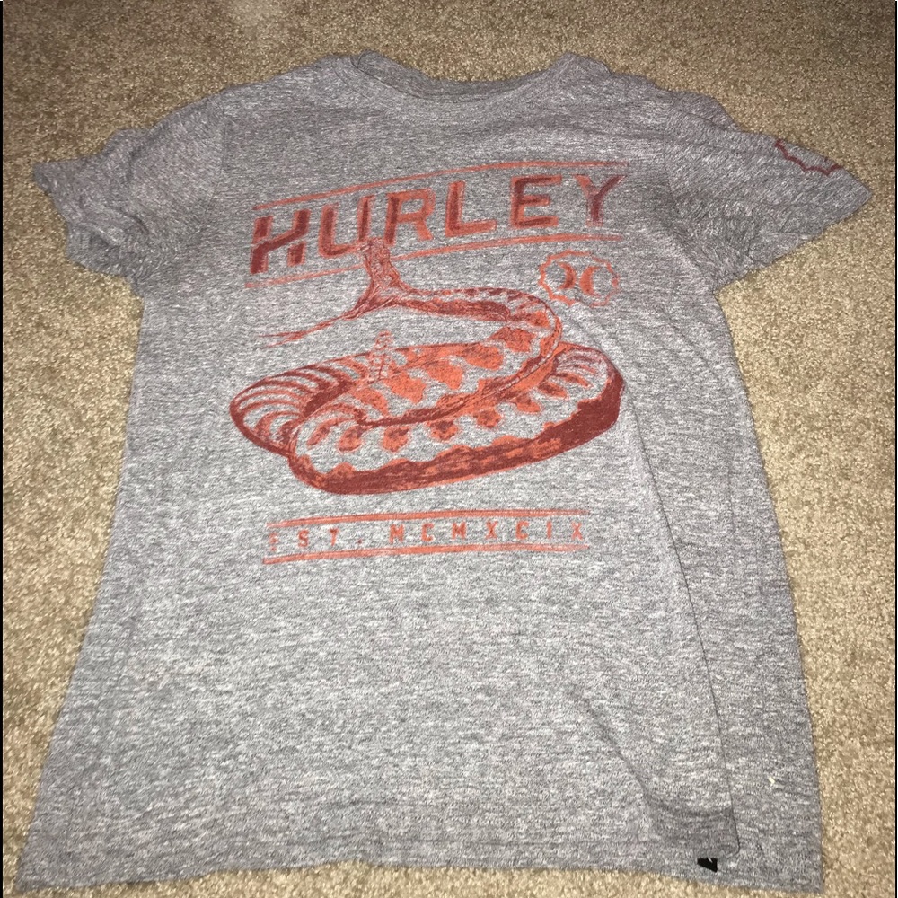 Men’s Hurley tee